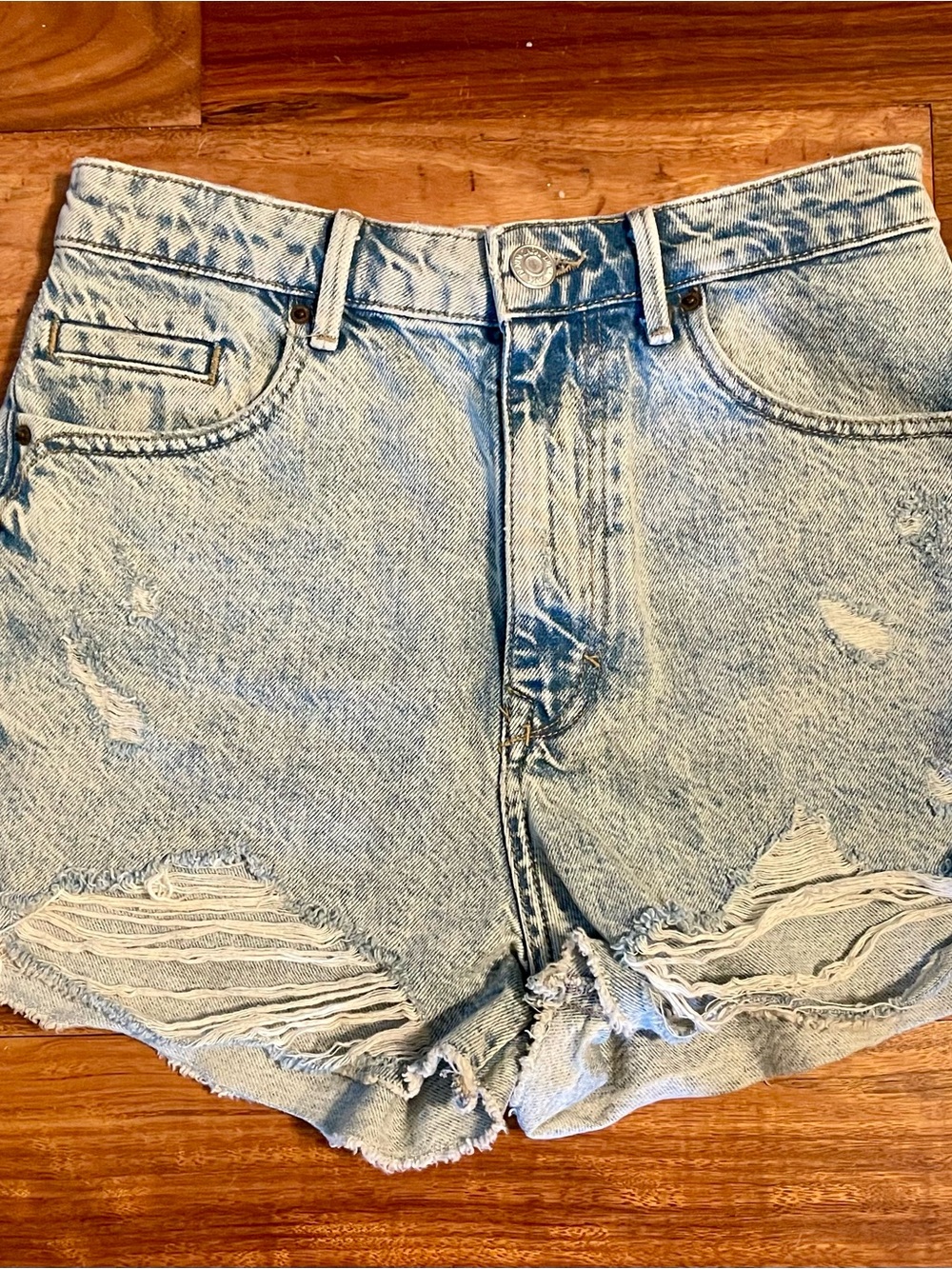 Zara Light Blue Distressed Denim Shorts - Size 4